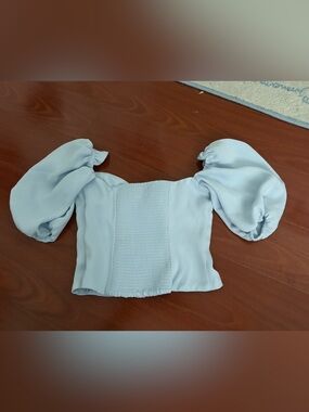 Wilfred Aritzia Light Blue Puff Sleeve Smocked Front Blouse Novella Top